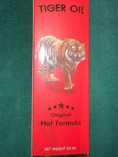 Hot Spray Oil for Musculoskeletal Massage Red Tiger Oil Original Hot Formula Green Seven Thailand 50ml